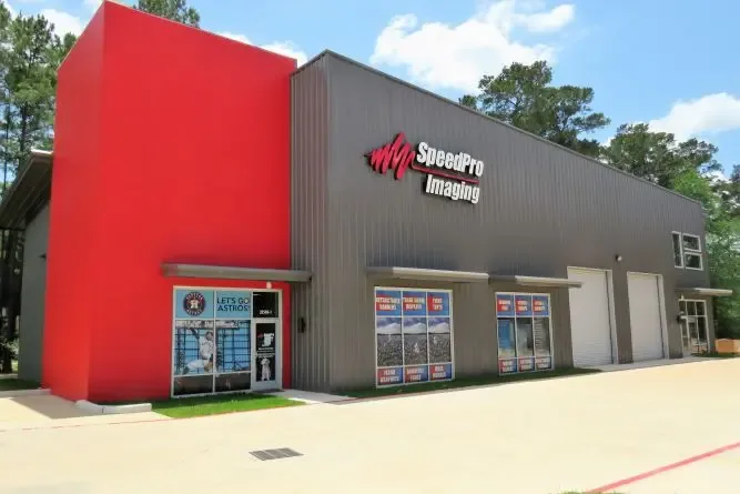 SpeedPro Franchise Building and Store