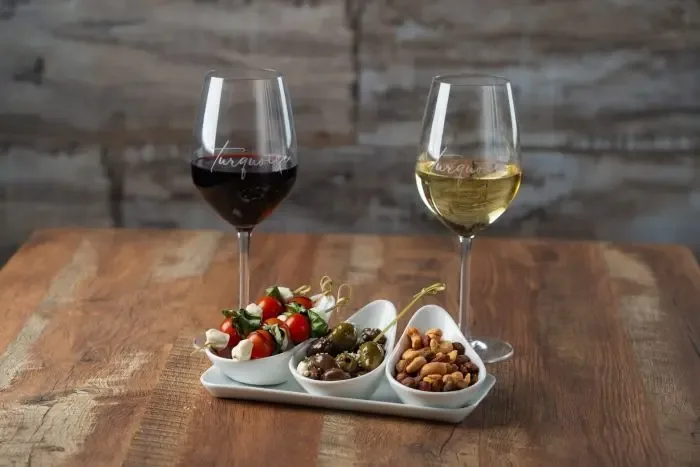 Turquoise Wine Bar Franchise