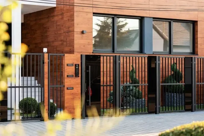 76 Fence Franchise Commercial Installation