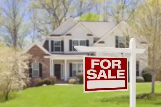 HomeVestors Franchise - We Buy Ugly Houses