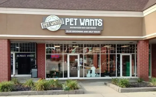 Pet Wants Francise Exterior